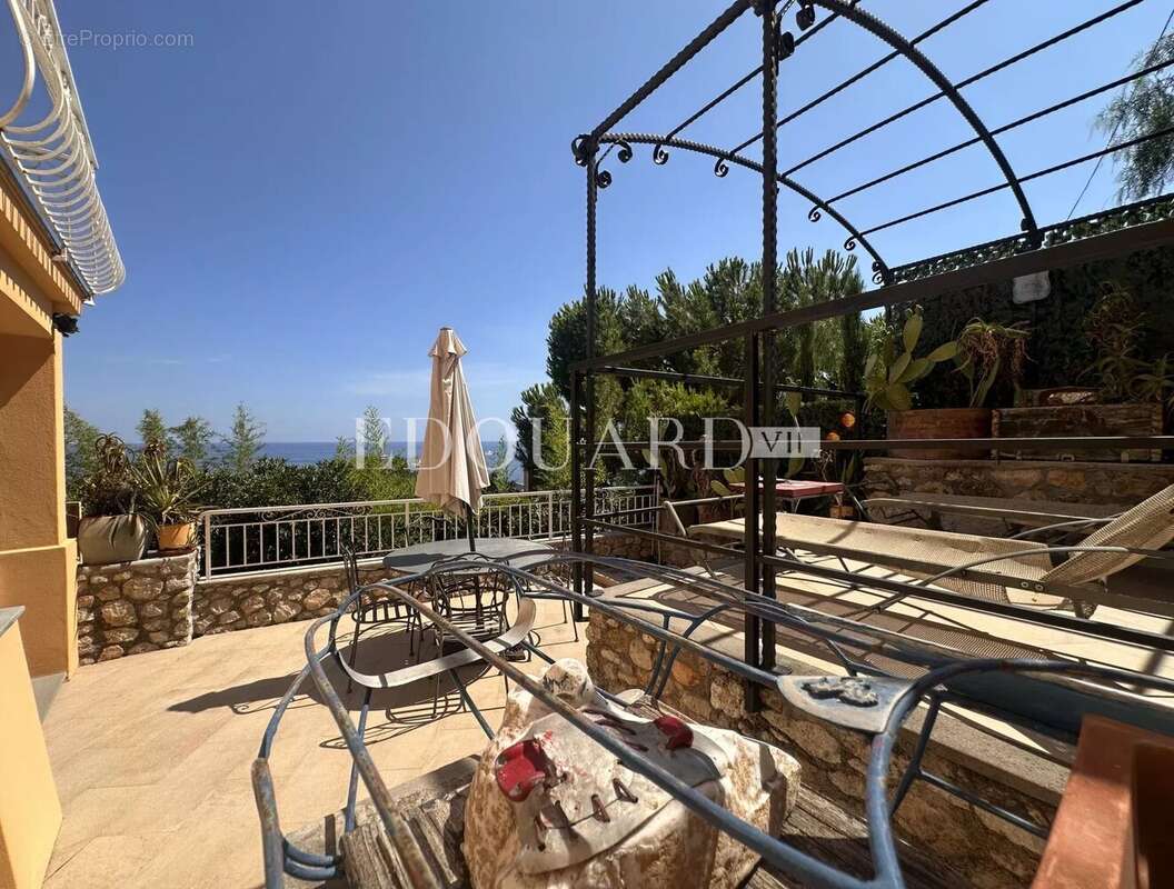 Maison à ROQUEBRUNE-CAP-MARTIN