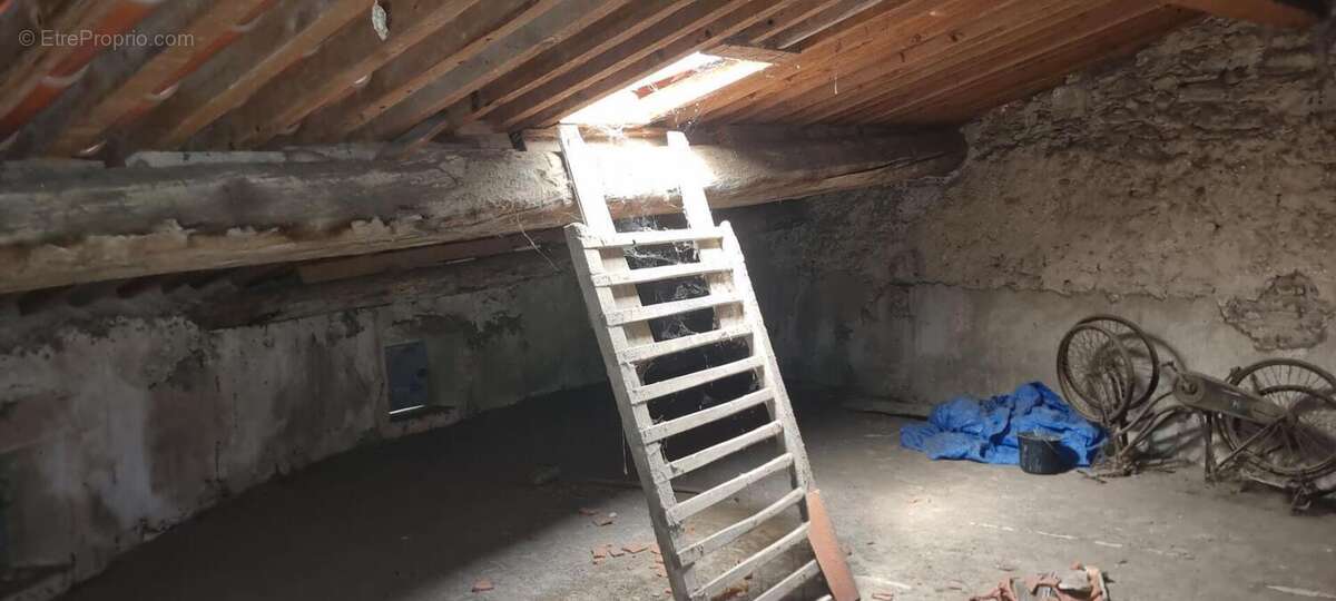 Maison à ALIGNAN-DU-VENT