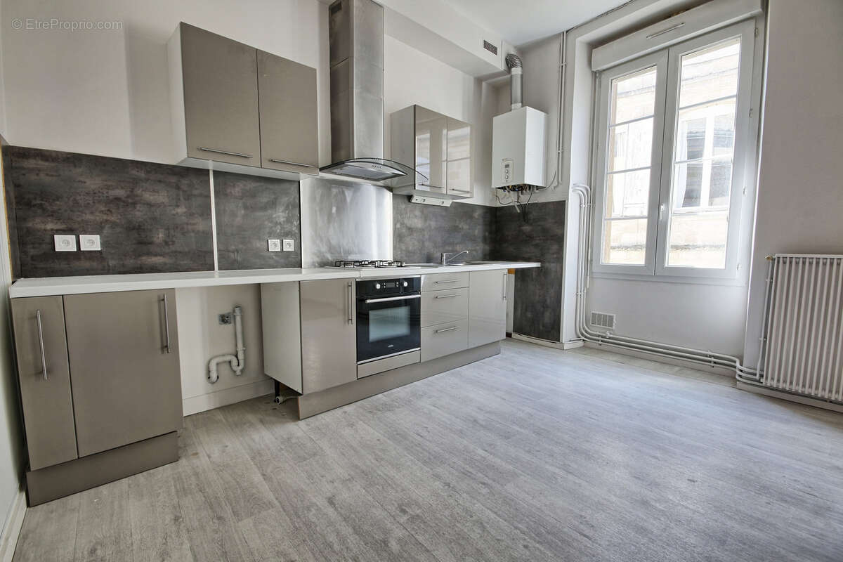 Appartement à BORDEAUX