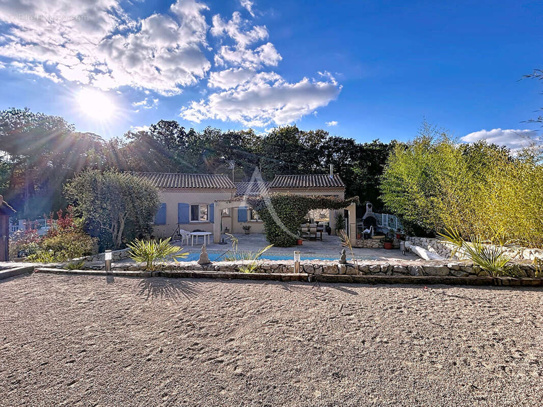 Maison à VILLAUDRIC