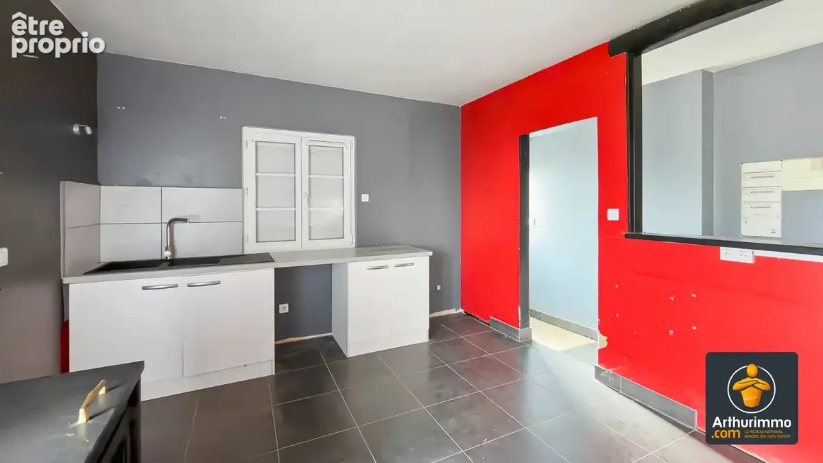 RETOURNAC – Appartement avec jardin attenant et terrain plat non attenant, en bord de Loire. - photo 13