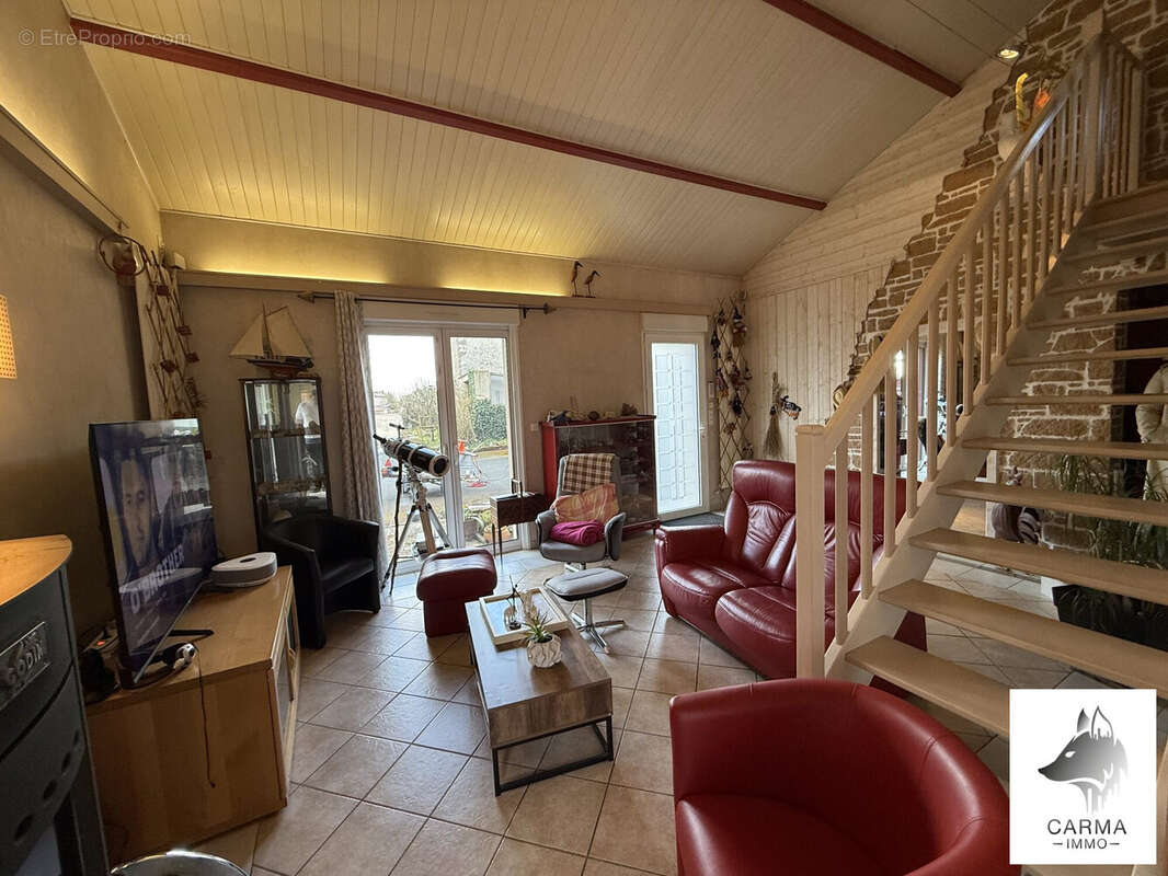 Maison à NUEIL-LES-AUBIERS