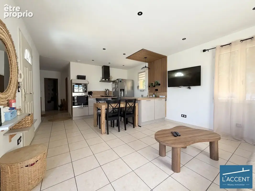 Maison 4 pièces 90 m² à vendre à Bellegarde (30127) - photo 3