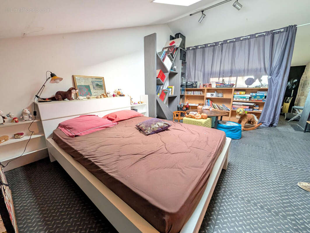 Maison à SAINT-COUTANT