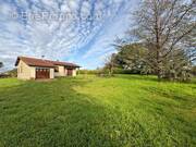 Maison à COURRENSAN