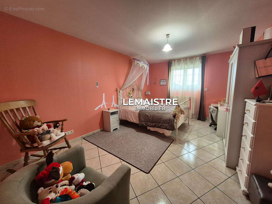 Maison à FONTAINE-LA-MALLET