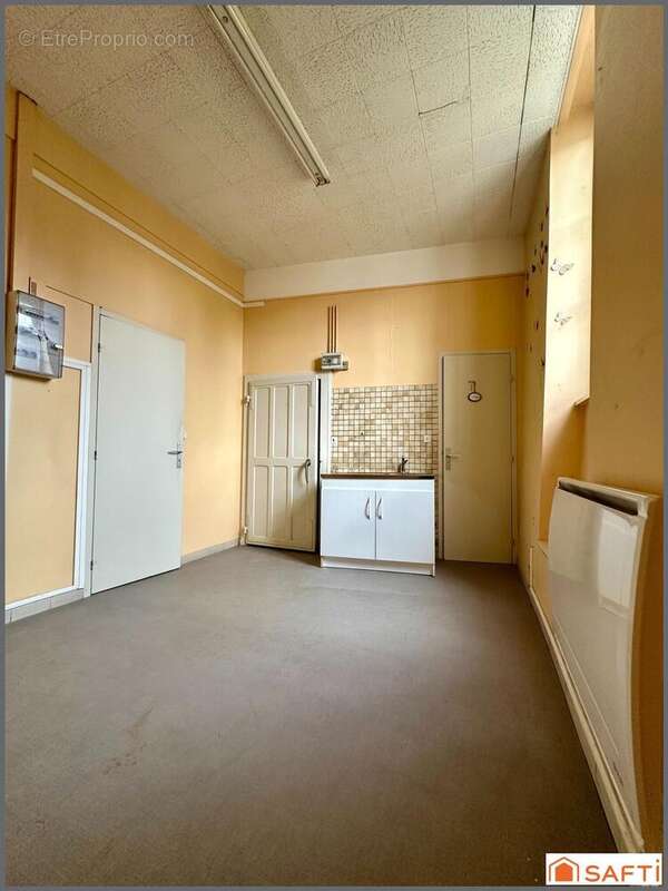 Photo 4 - Commerce à NEVERS