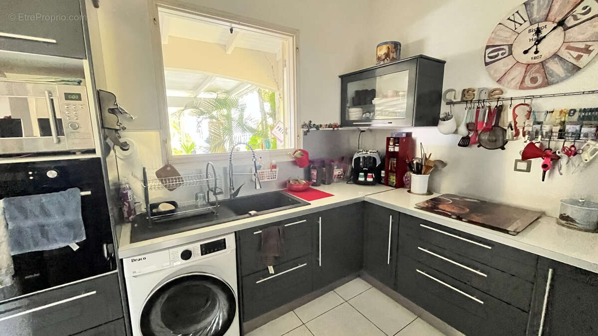 Maison à POINTE-NOIRE