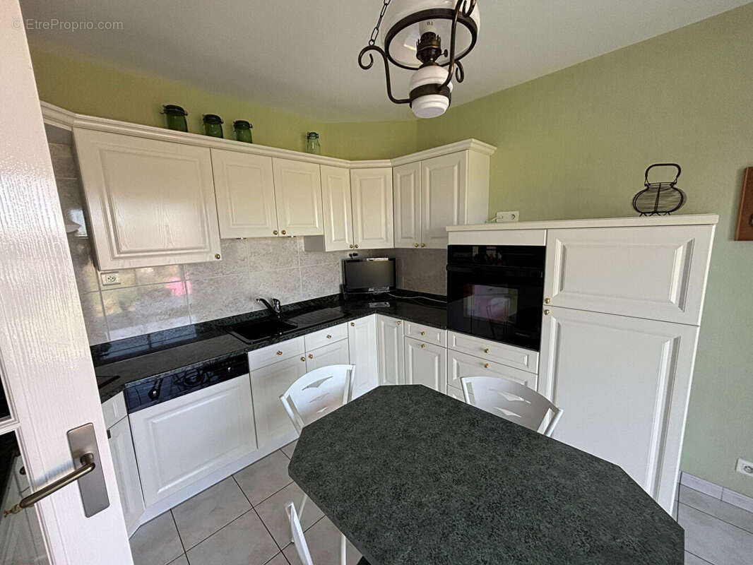 Maison à SAINT-CLEMENT-DES-LEVEES