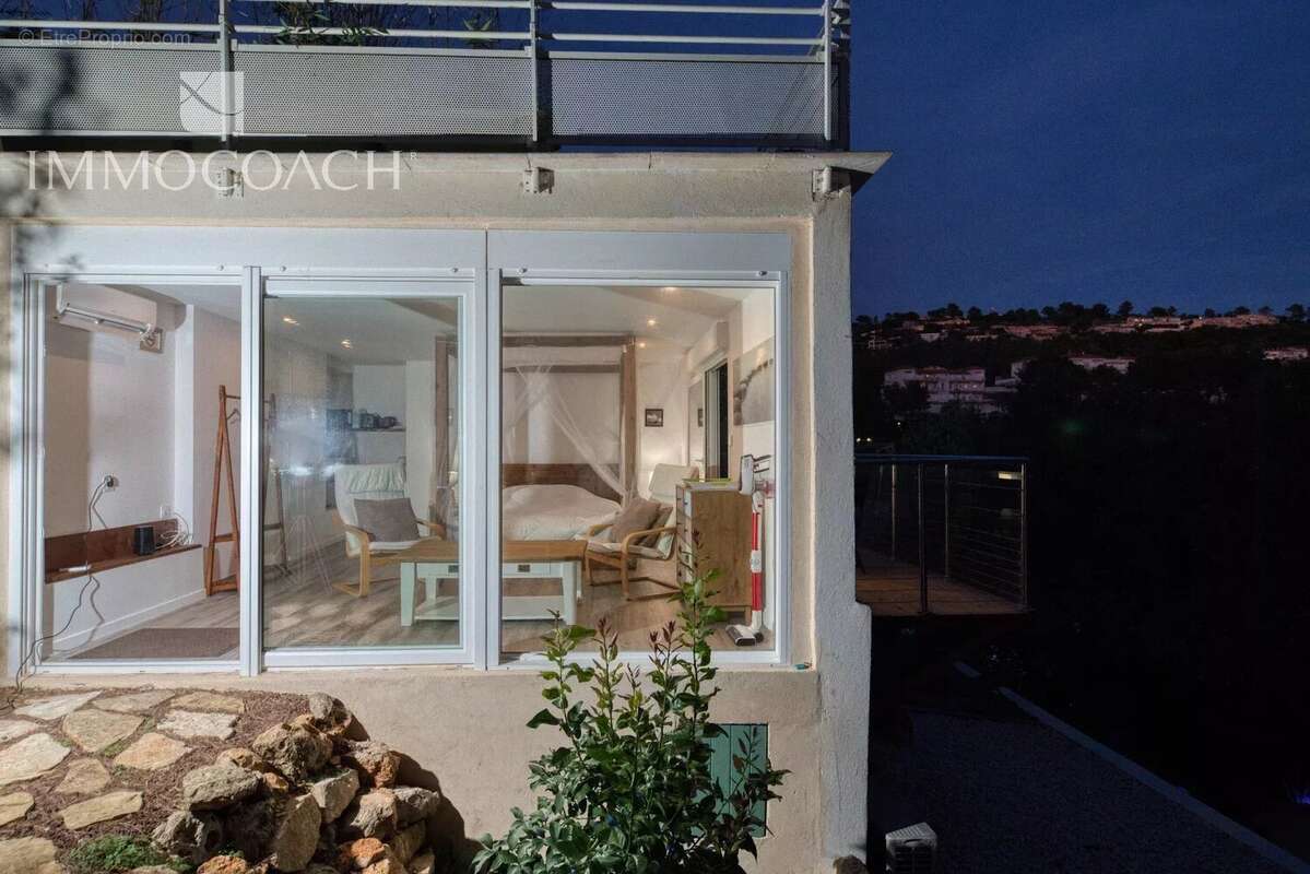 Maison à HYERES