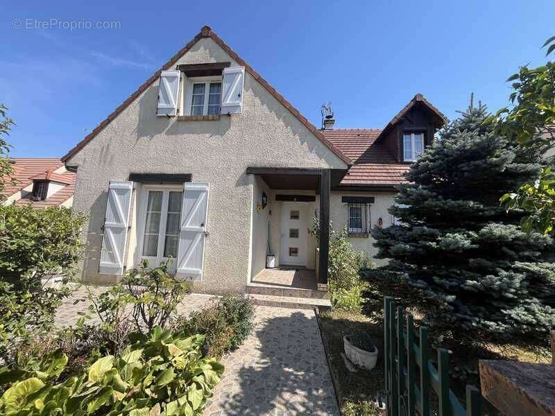 Maison 119 m² à Gisors  - photo 2