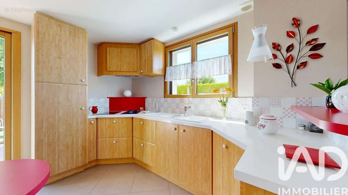 Photo 5 - Maison à SAINT-PIERRE-MONTLIMART