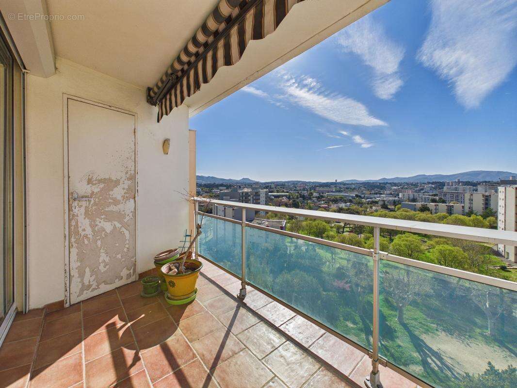 Appartement à MARSEILLE-13E