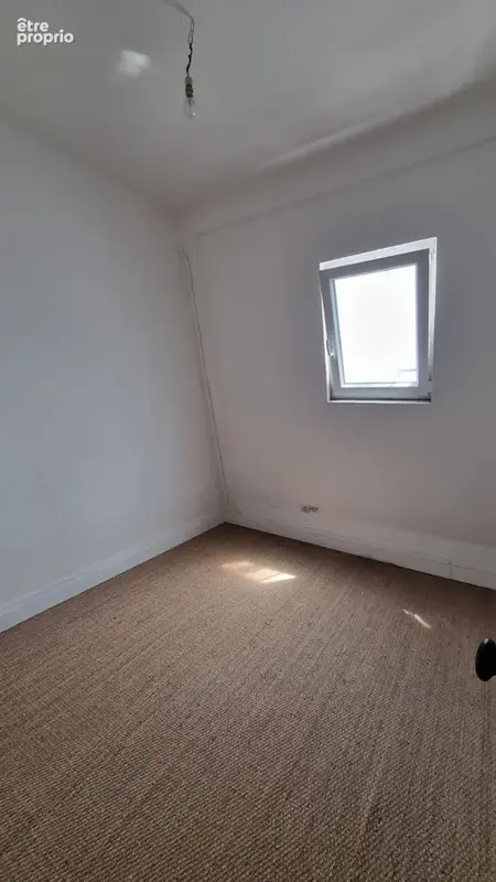 Chambre de service sans WC - dernier étage avec ascenseur - photo 5