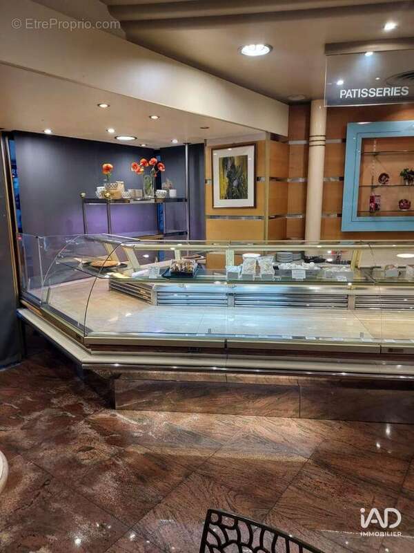 Photo 3 - Commerce à SALON-DE-PROVENCE