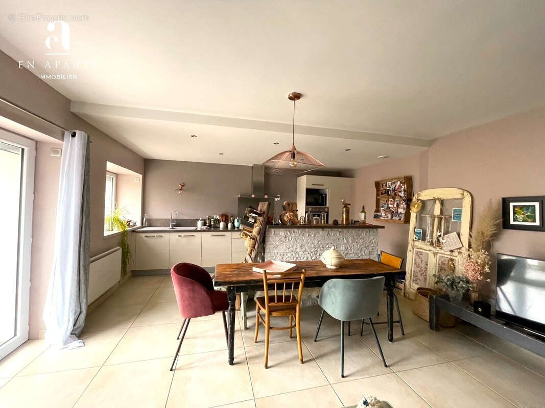 Maison à SOUCIEU-EN-JARREST