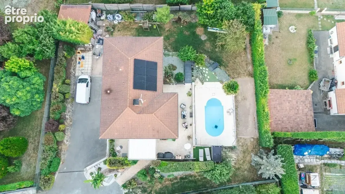 Maison 6 pièces 183 m² à vendre à Chanonat (63450) - photo 2