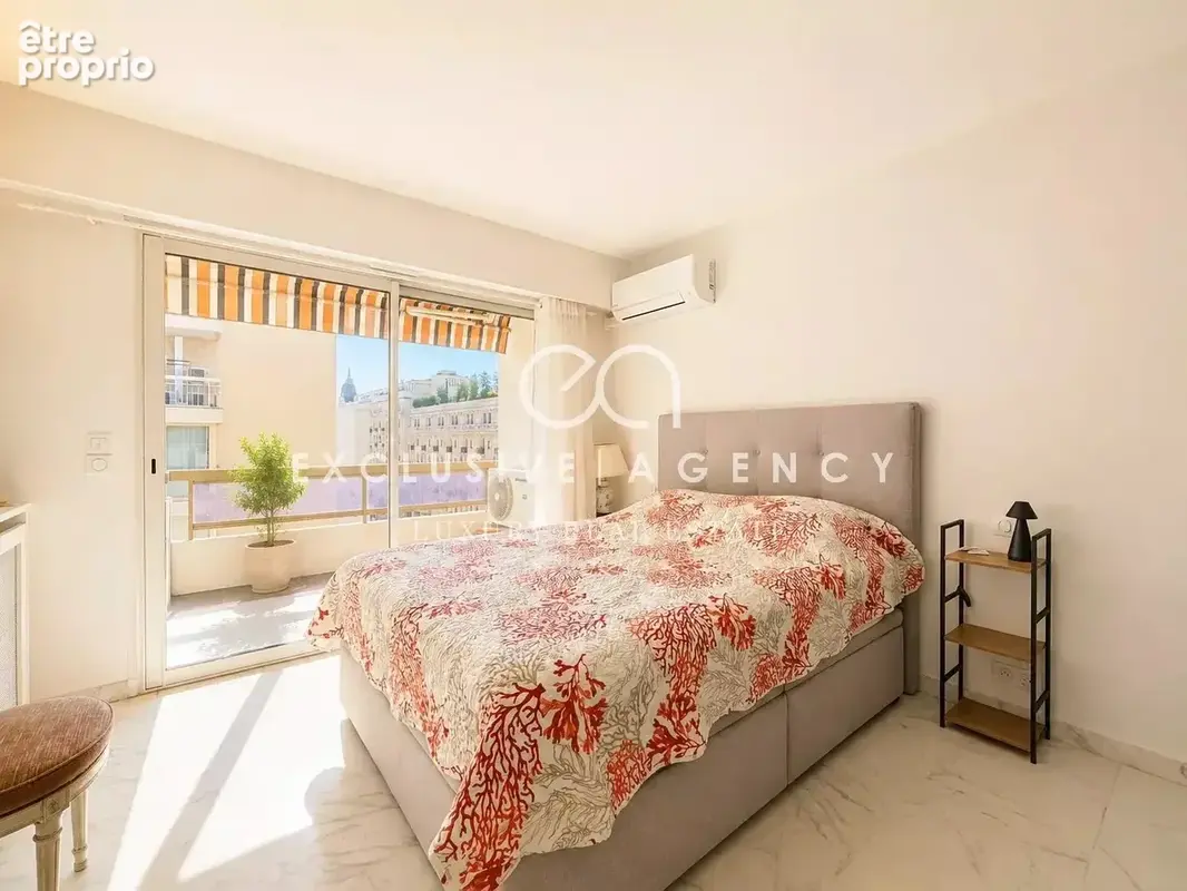 Cannes vente 2 pièces de 46m² - Grande terrasse à 100 m des plages - photo 7