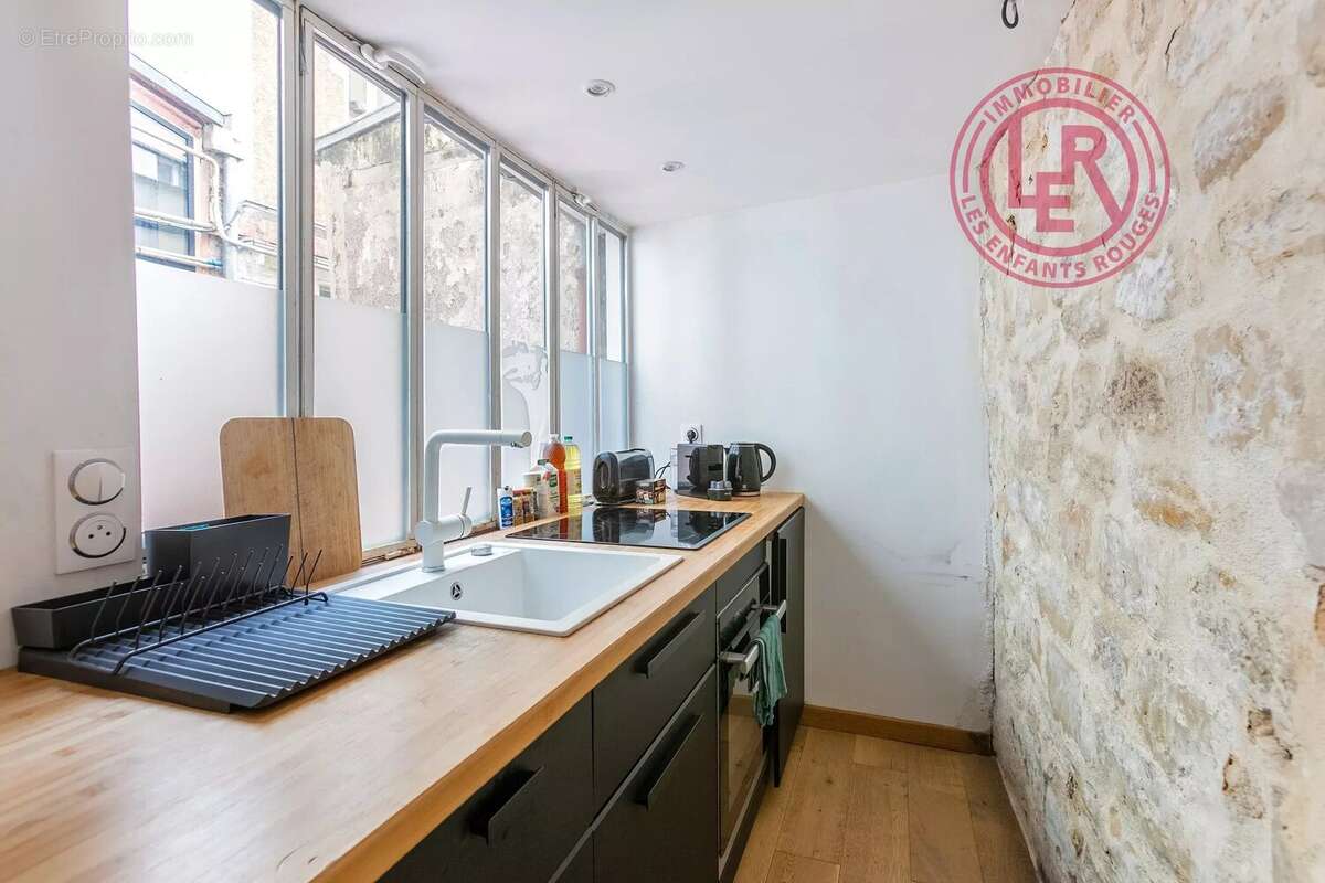 Appartement à PARIS-10E
