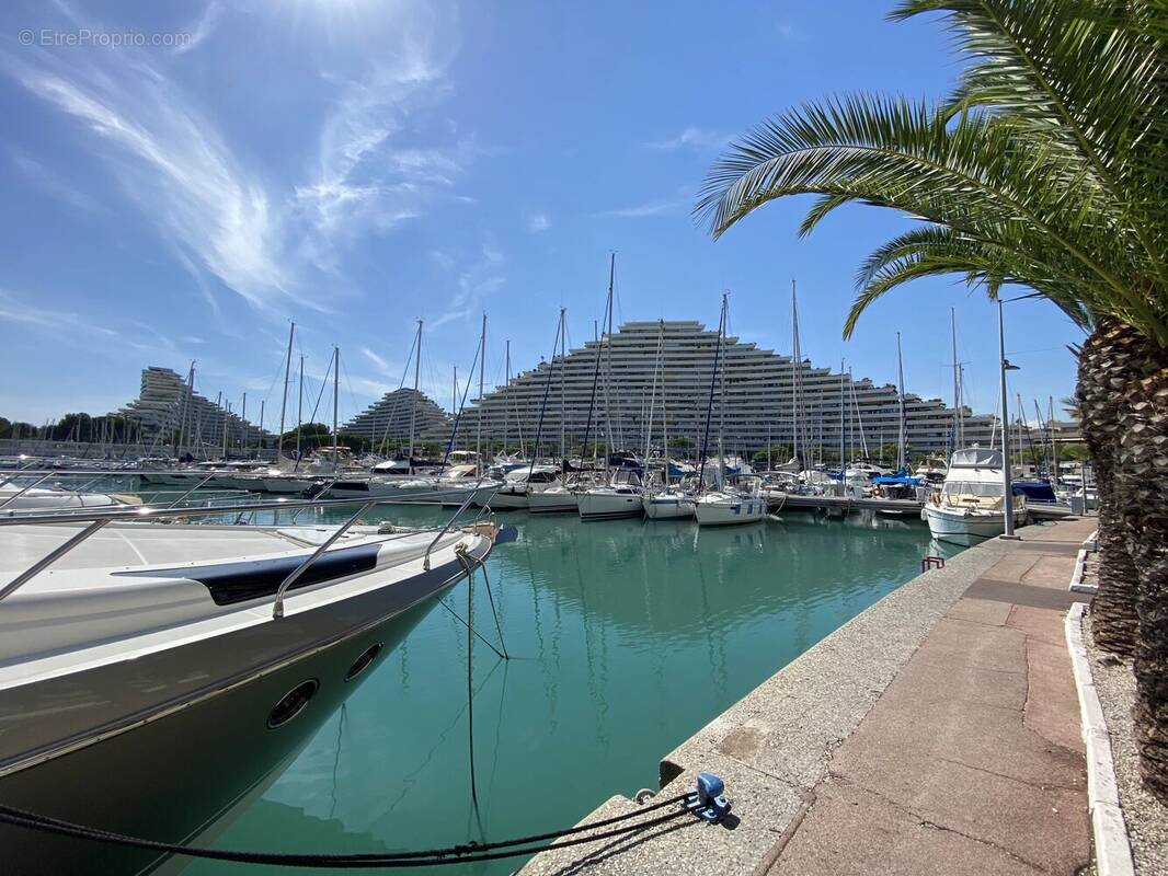 Appartement à VILLENEUVE-LOUBET
