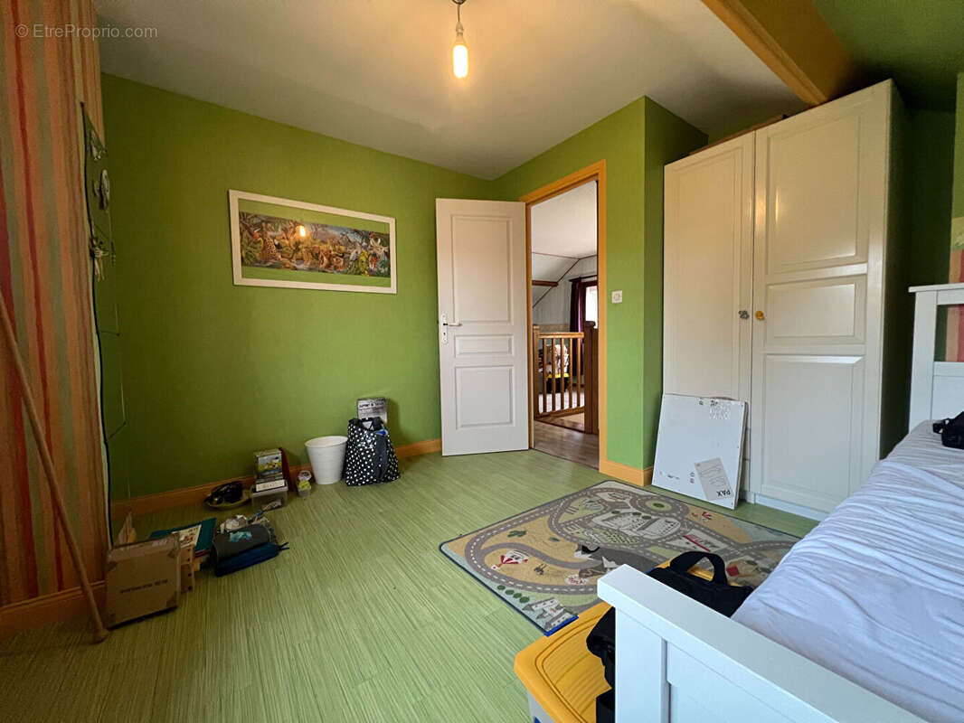 Maison à SAINT-JEAN-DE-LA-RUELLE