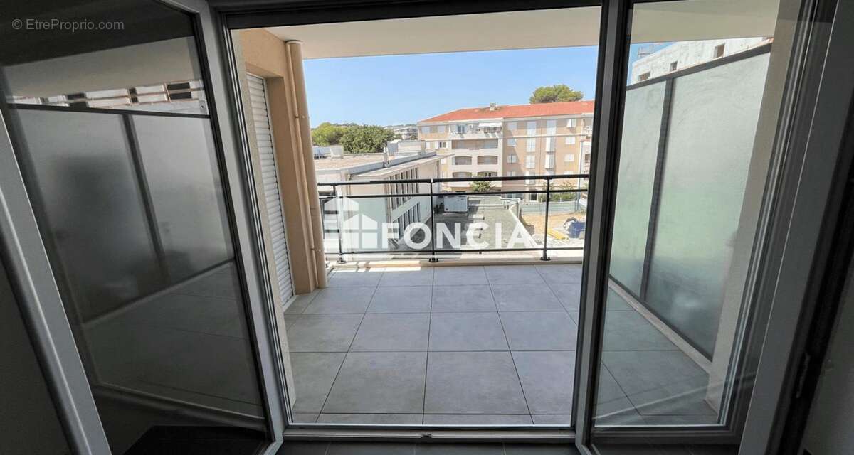 Hauteurs d'Antibes, 2P en étage avec Terrasse, garage en sous-sol - photo 2