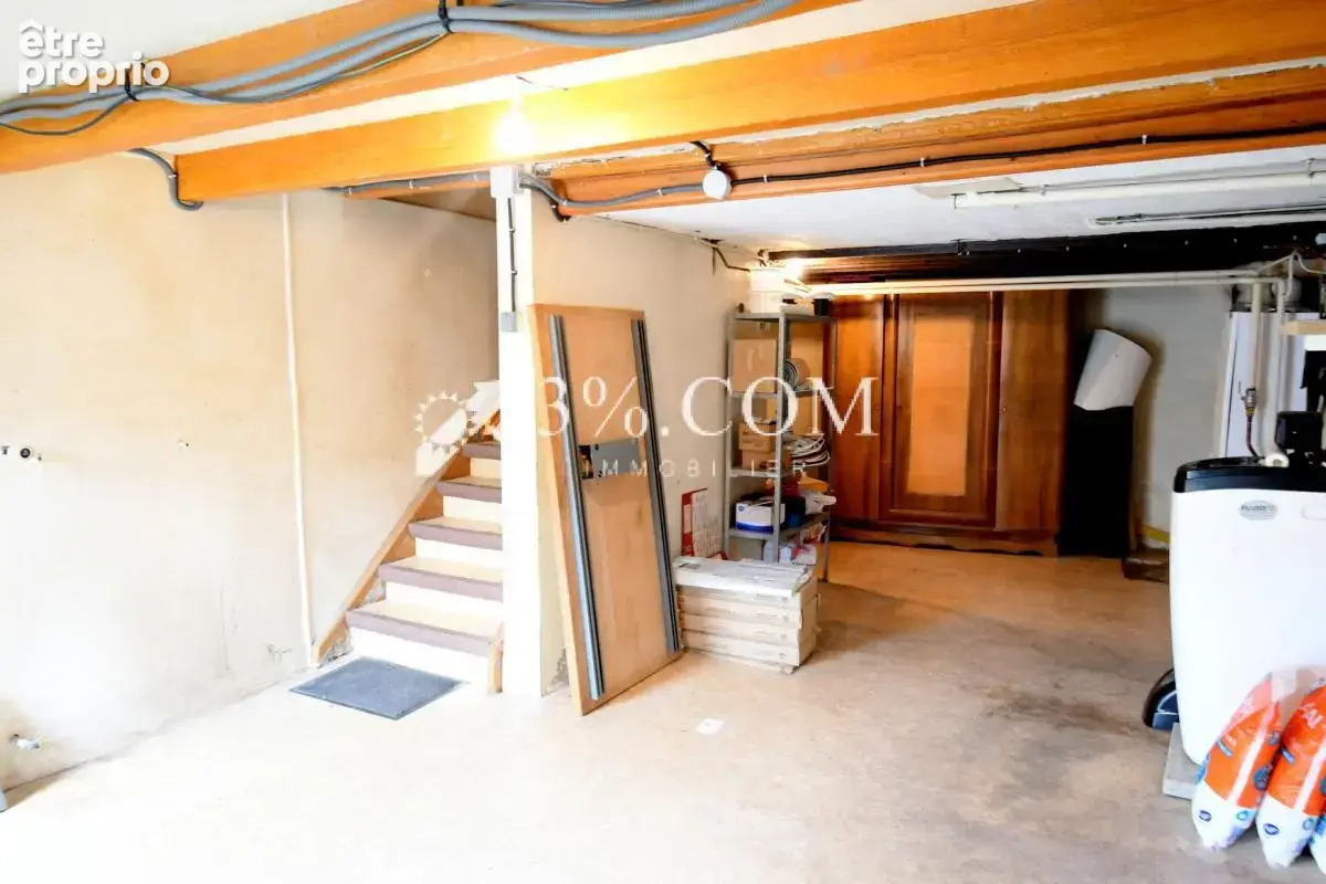 Découvrez cette Maison Familiale avec Garage & Jardin à Alla - photo 12