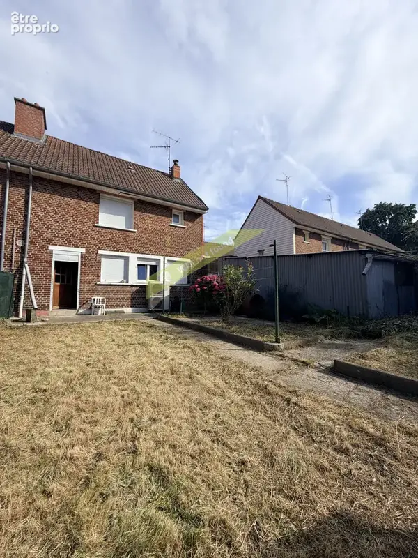 Maison semi mitoyenne 79 m2 à Louvroil - photo 1