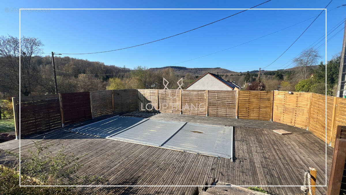 Maison à CHAMPAGNEY