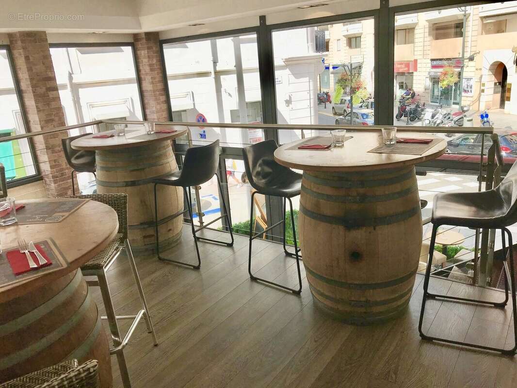 Cannes rue d antibes  brasserie restaurant - photo 16