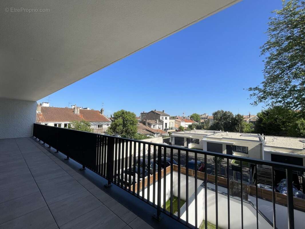 Appartement à BORDEAUX