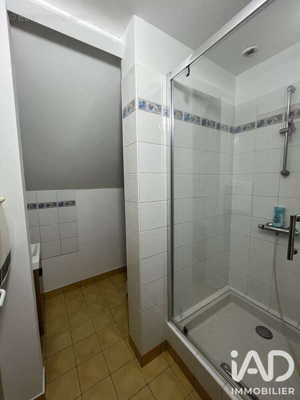 Maison 129 m² à Gennetines  - photo 7