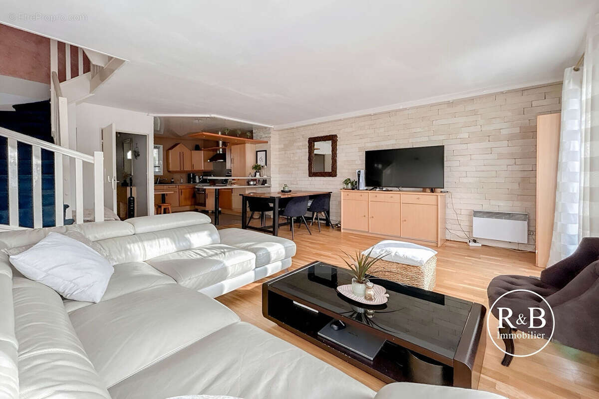 Maison à PLAISIR