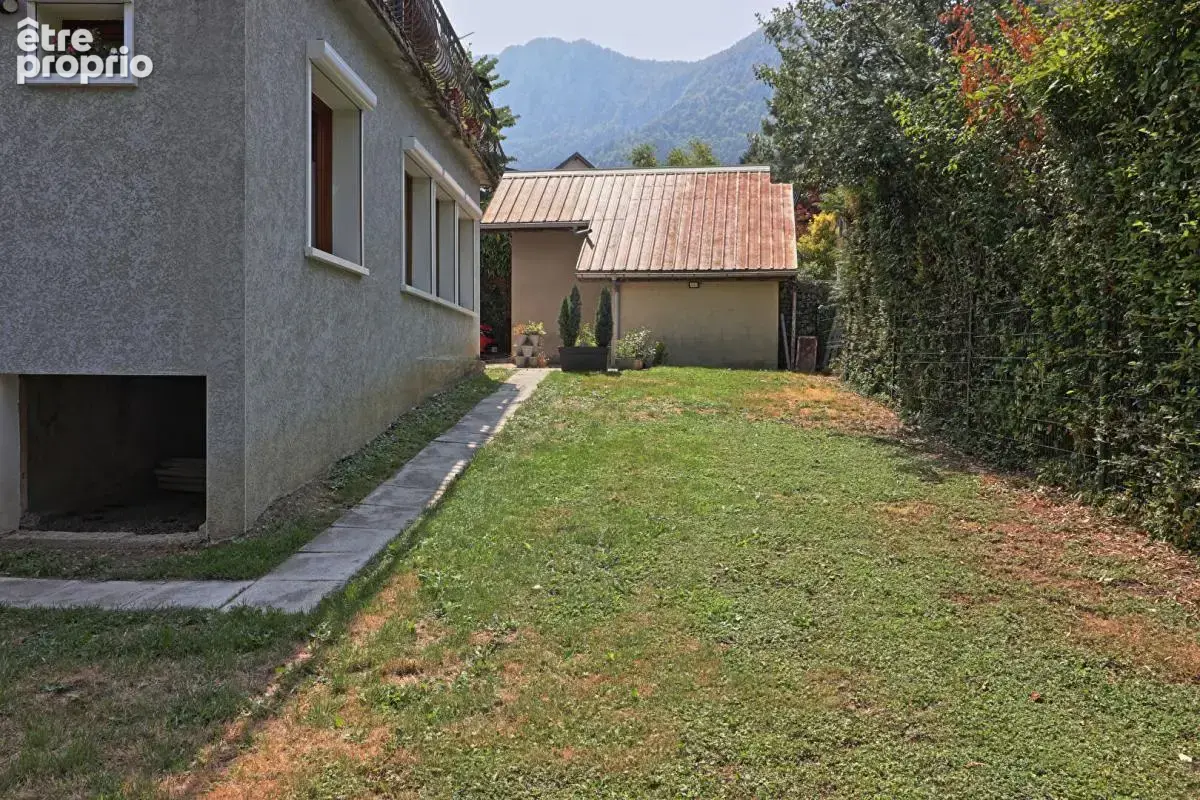 T4 dans maison (3 chambres) entièrement rénové, Doussard, 89 m² avec jardin, garage, cave et parking - photo 13