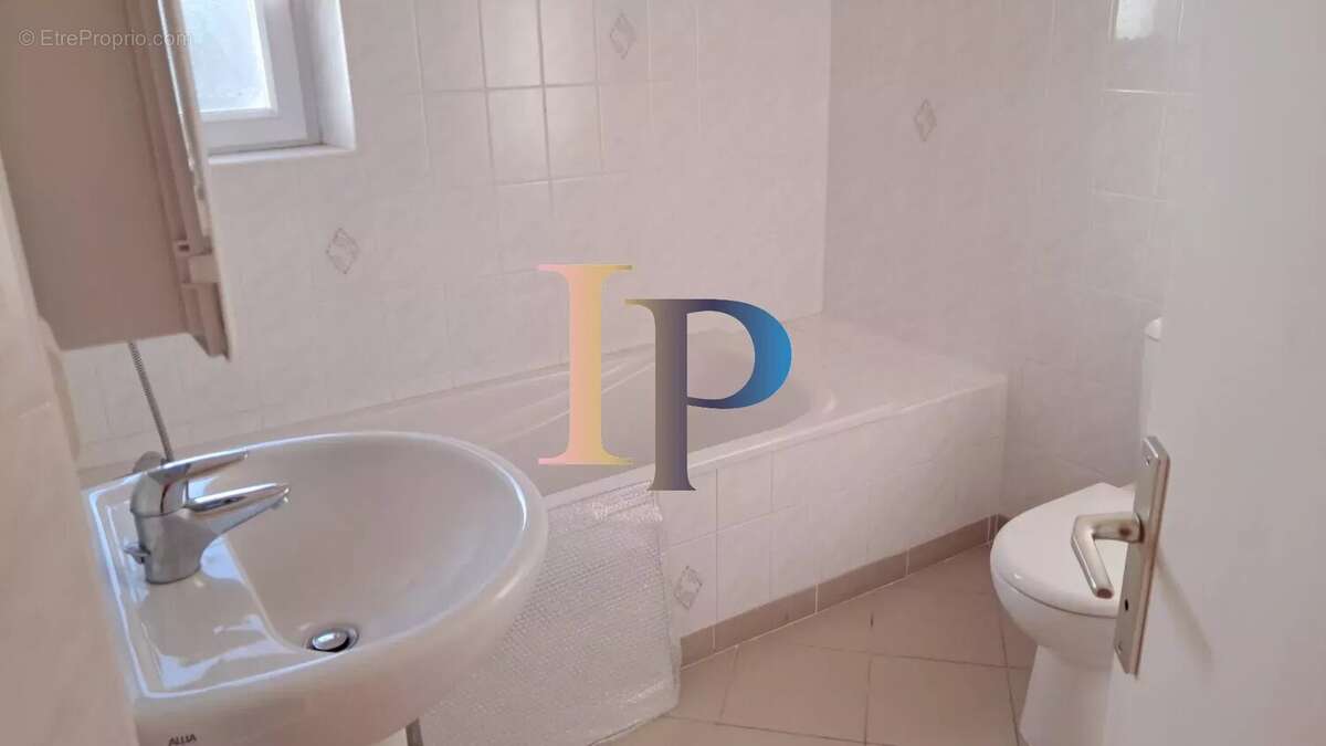 Maison à PARAY-LE-MONIAL