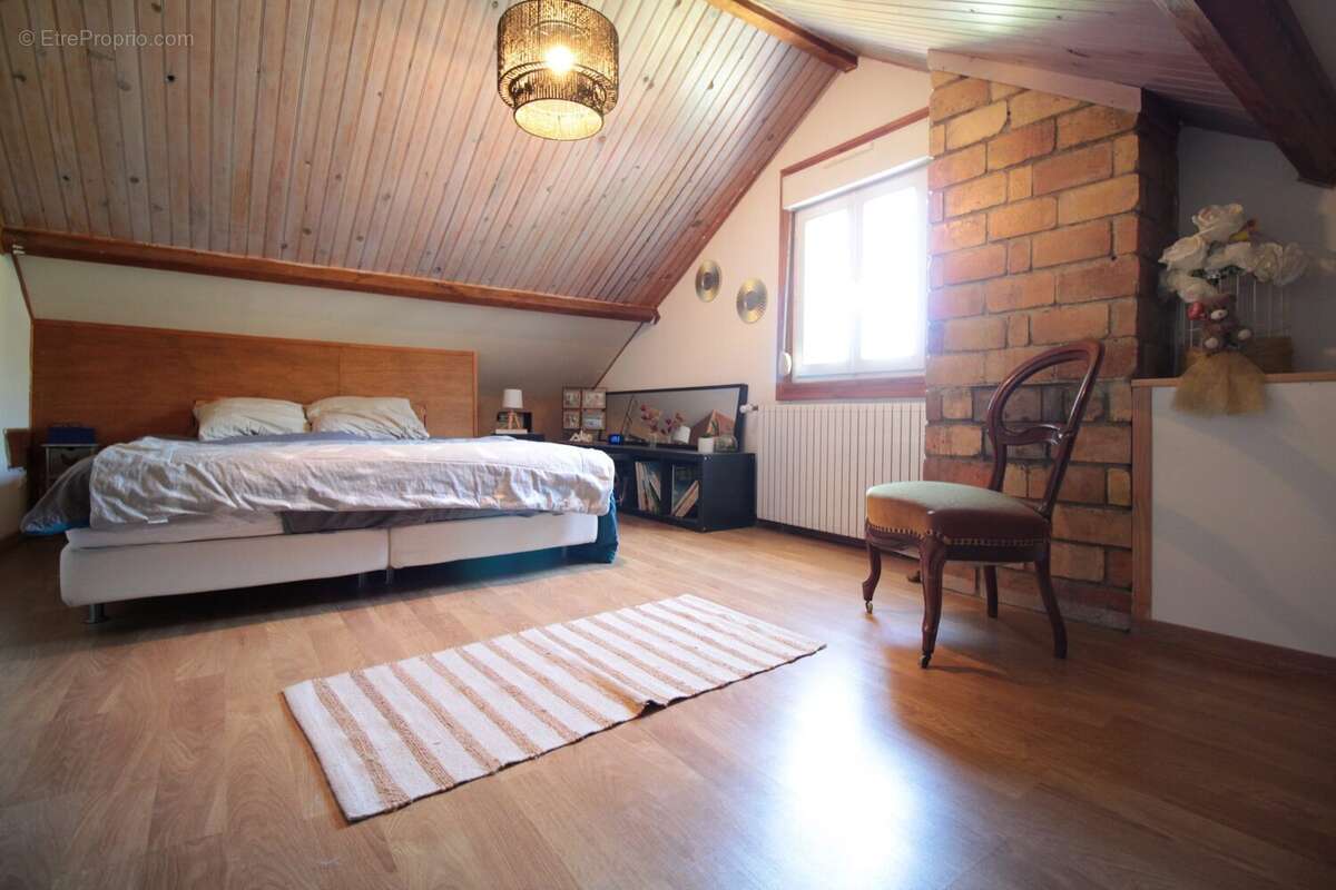 Maison à TRACY-LE-MONT