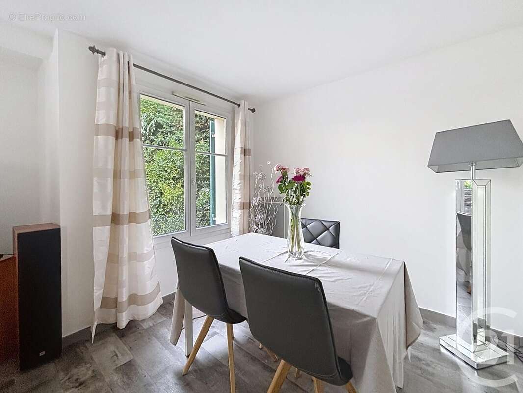 Photo 3 - Maison à THIAIS