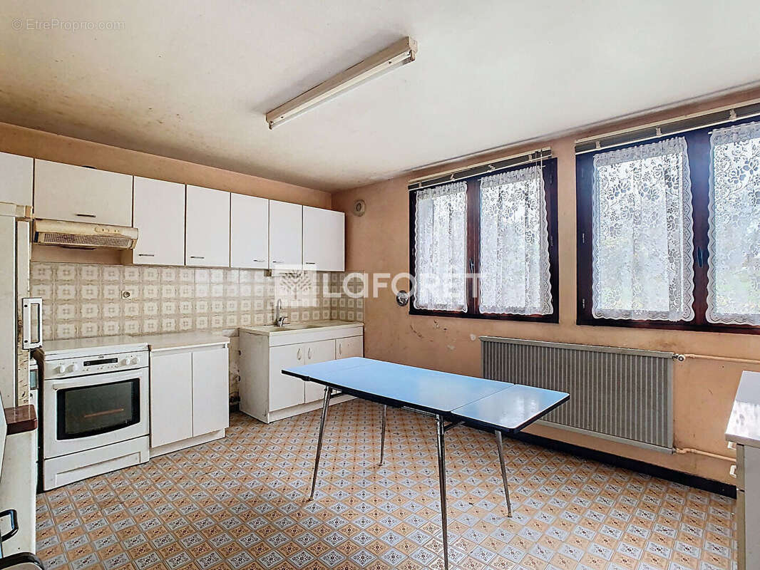 Maison Biesles 6 pièce(s) 175,35 m2 - photo 4