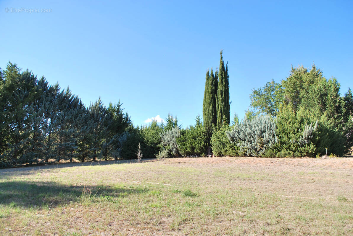 Terrain à VILLECROZE