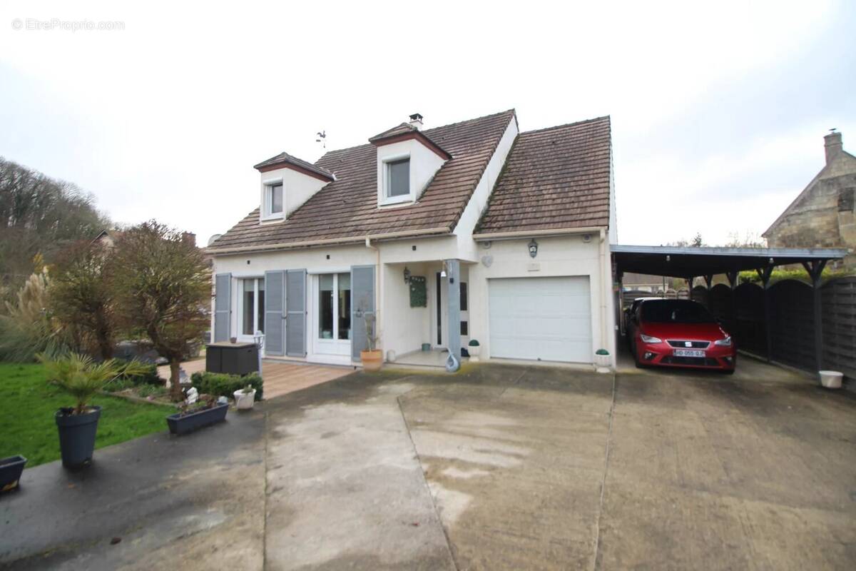 Maison à CIRES-LES-MELLO