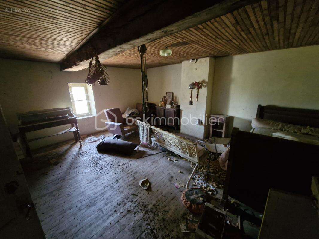 Maison à SAINT-QUENTIN-DE-CAPLONG