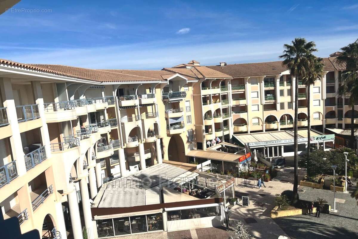 Appartement à FREJUS