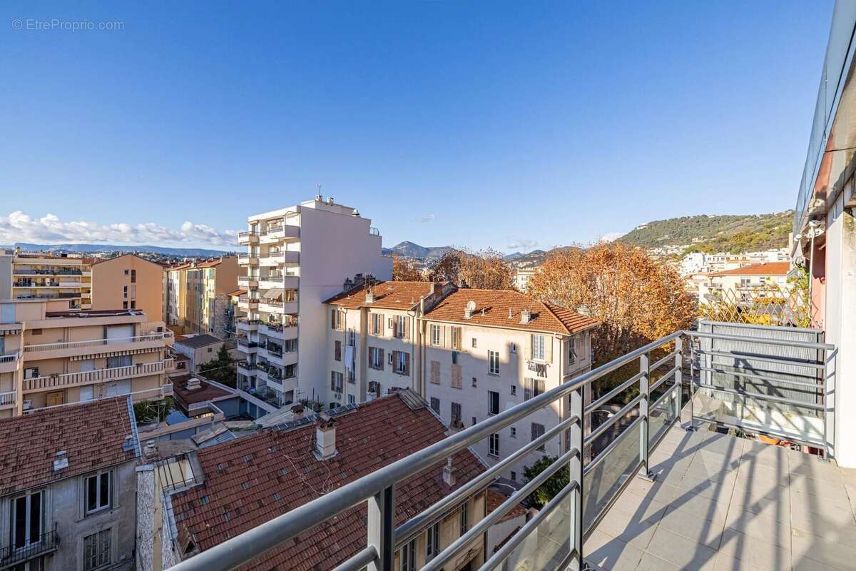 Appartement à NICE