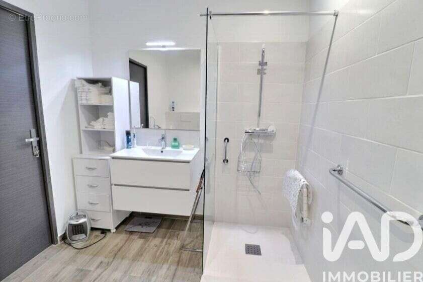 Photo 3 - Maison à EYRAGUES