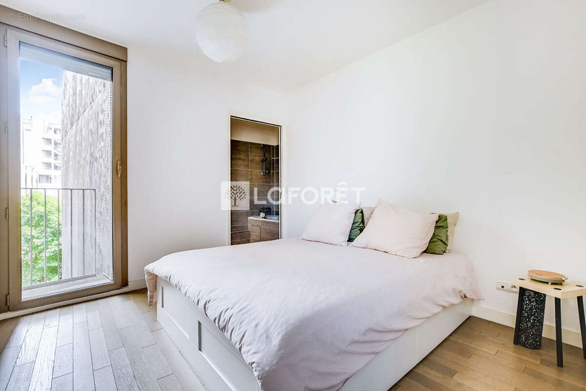 Appartement 41 m² à Paris-15e  - photo 6