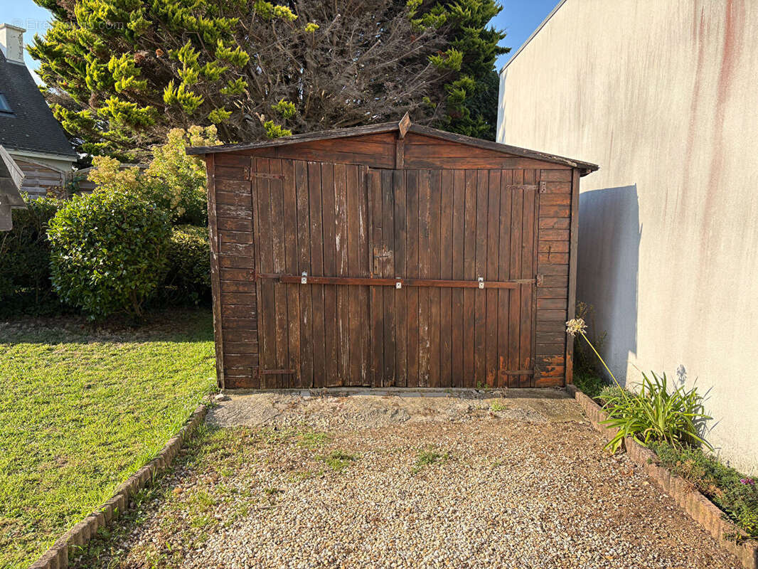 BILLIERS - Maison indépendante avec jardin, garage et aperçu mer - photo 17