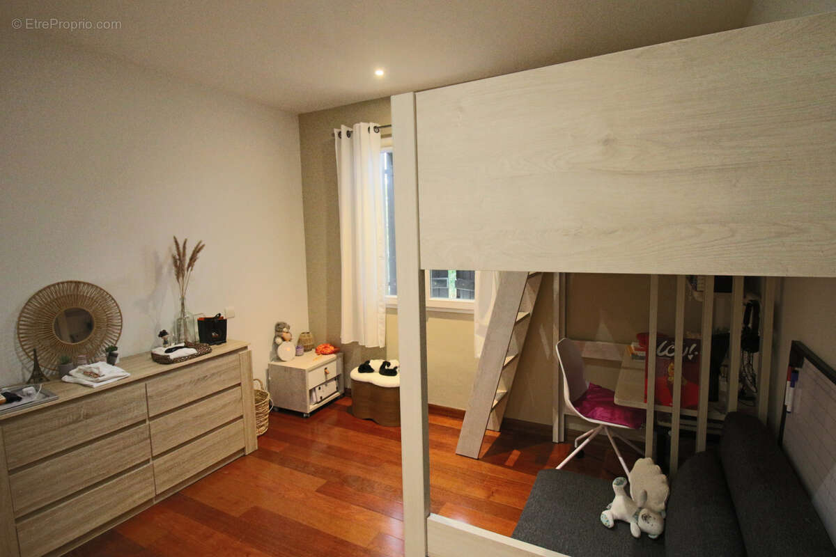 Maison à PUY-L&#039;EVEQUE