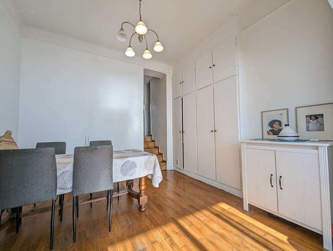 Appartement à FONTENAY-SOUS-BOIS