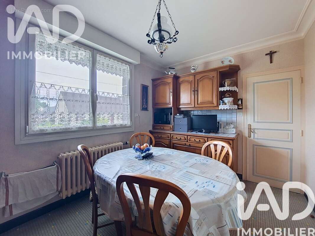 Maison 100 m² à Retiers  - photo 8