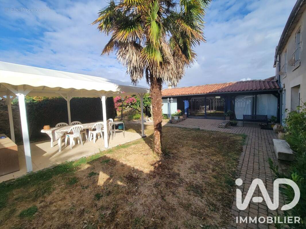 Photo 1 - Maison à REAUMUR